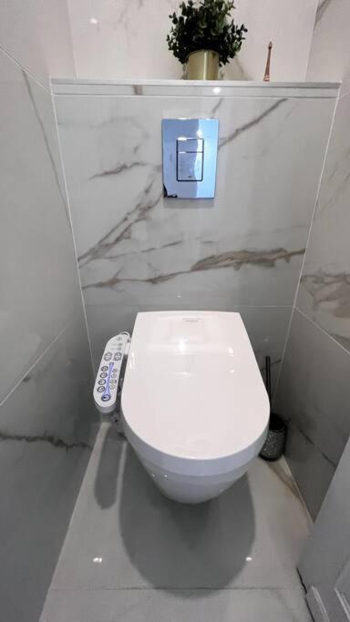 Nice Apartment With Amazing View Of Paris + Parking 외부 사진