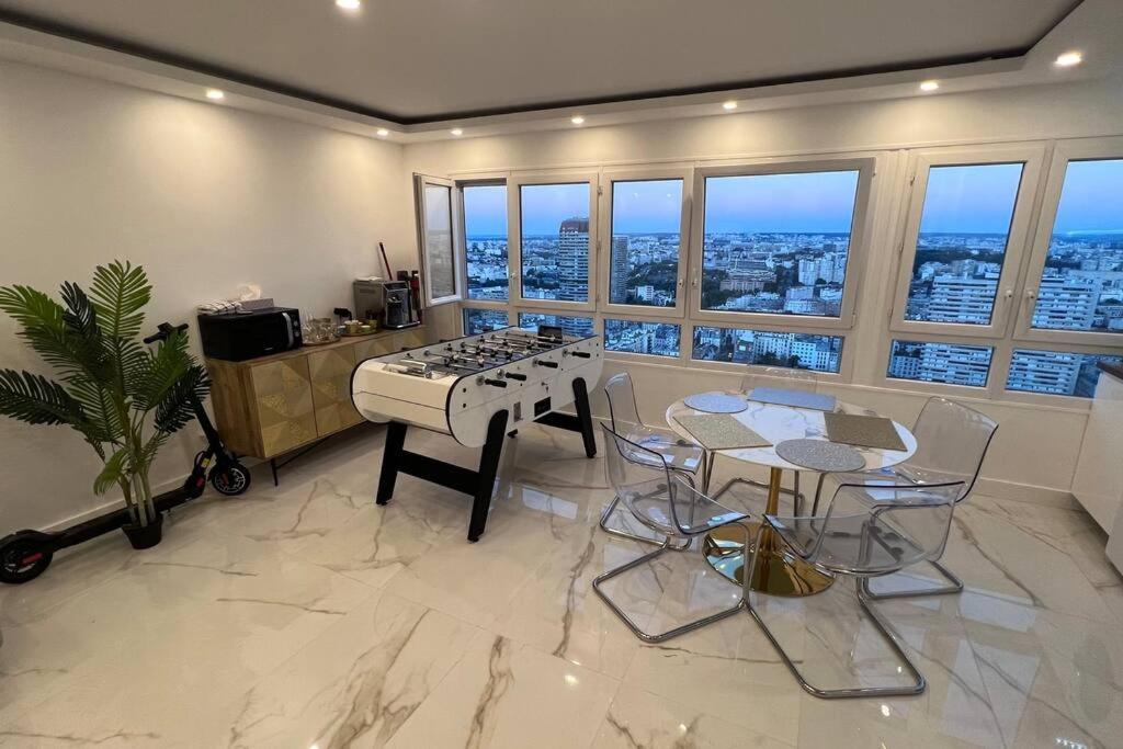 Nice Apartment With Amazing View Of Paris + Parking 외부 사진