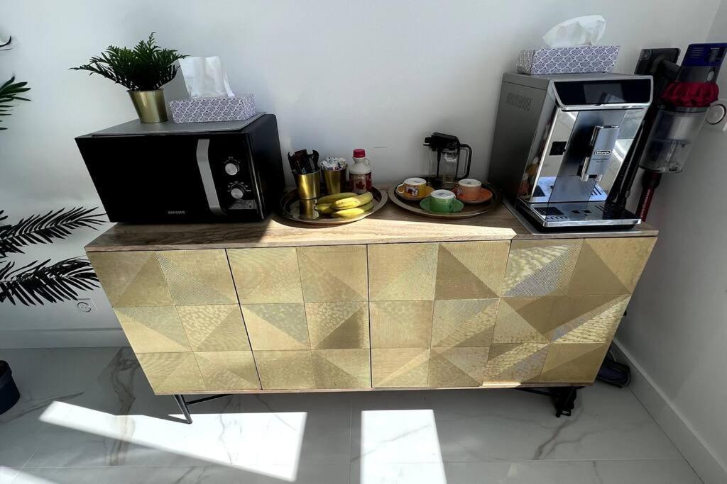 Nice Apartment With Amazing View Of Paris + Parking 외부 사진
