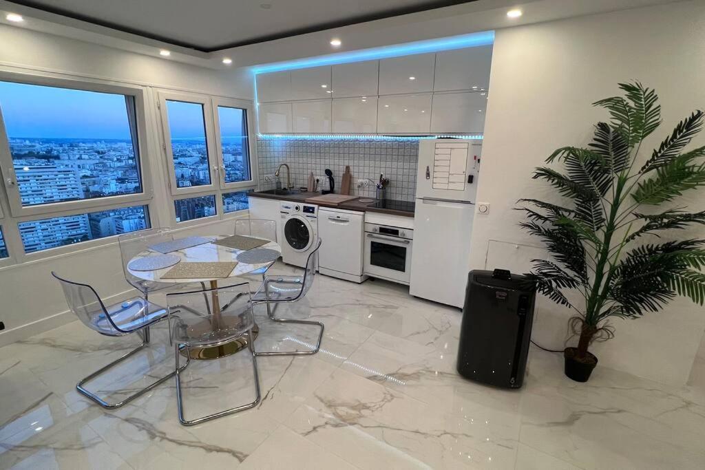 Nice Apartment With Amazing View Of Paris + Parking 외부 사진