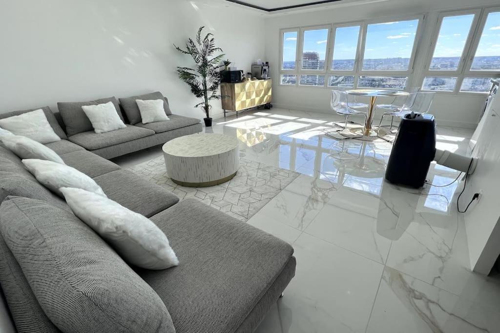 Nice Apartment With Amazing View Of Paris + Parking 외부 사진